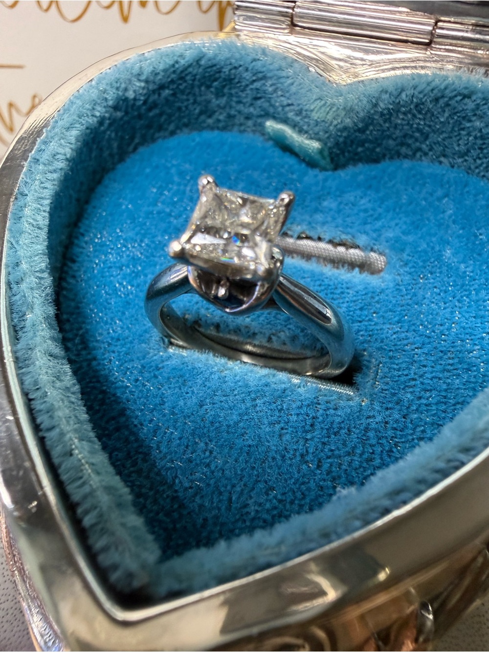 Vera Wang Solitaire ring